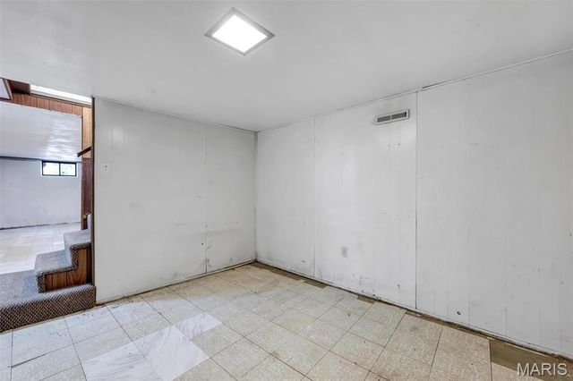 9014 Ellison Drive, Jennings, MO 63136