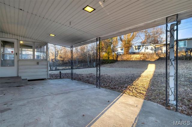 9014 Ellison Drive, Jennings, MO 63136