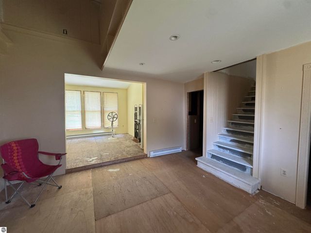 213 N Pine Street, Lake City, MI 49651