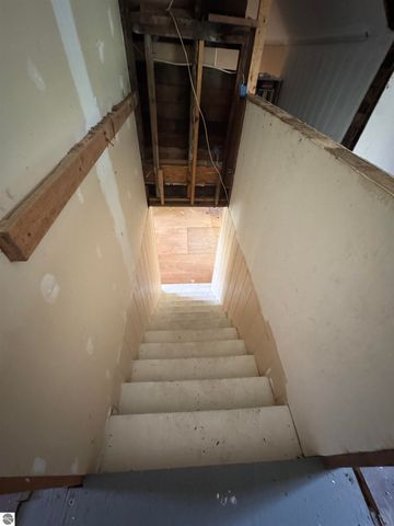 213 N Pine Street, Lake City, MI 49651