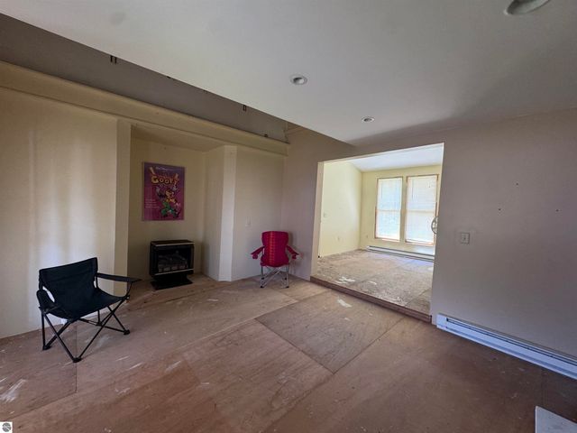 213 N Pine Street, Lake City, MI 49651