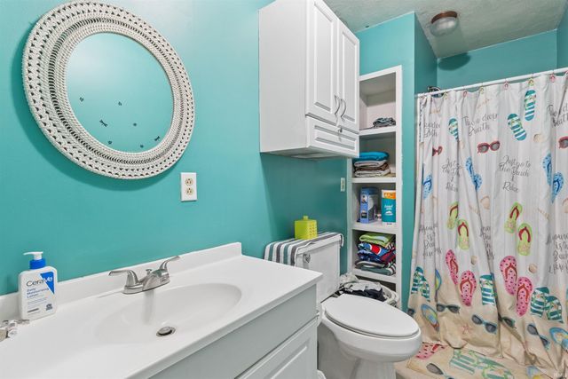 117 Woodruff Road, Wolcottville, IN 46795