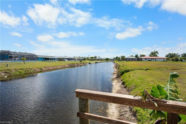 155 Caddy RD, Rotonda West, FL 33947