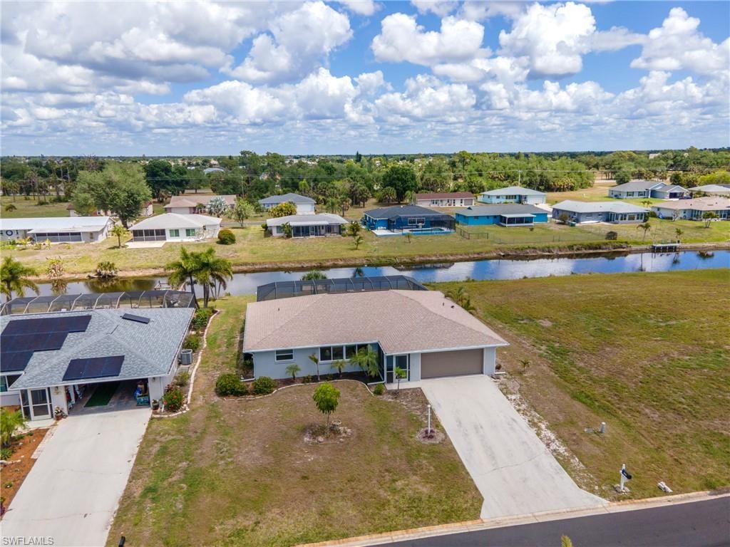 155 Caddy RD, Rotonda West, FL 33947