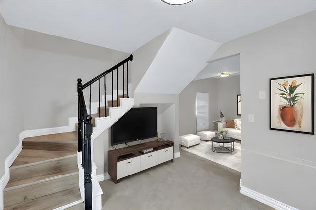 1621 Stella Avenue, Dallas, TX 75216