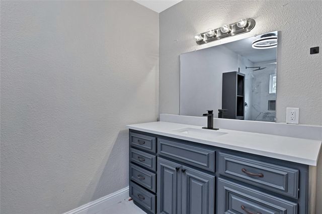 1621 Stella Avenue, Dallas, TX 75216