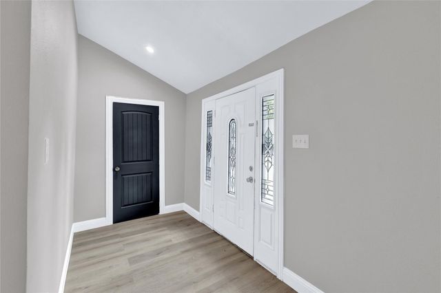 1621 Stella Avenue, Dallas, TX 75216