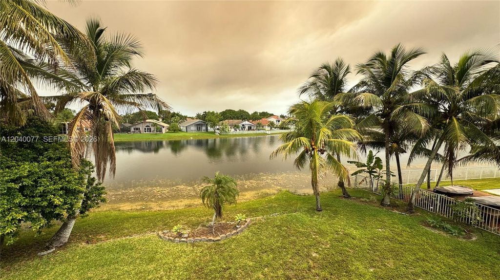 17471 SW 12th Street, Pembroke Pines, FL 33029