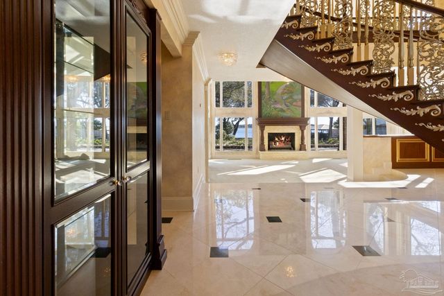 721 W Miracle Strip Pkwy, Mary Esther, FL 32569