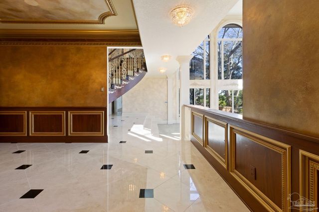 721 W Miracle Strip Pkwy, Mary Esther, FL 32569