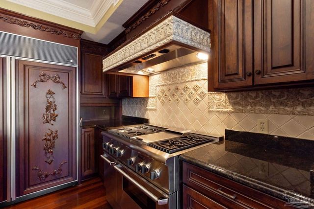 721 W Miracle Strip Pkwy, Mary Esther, FL 32569