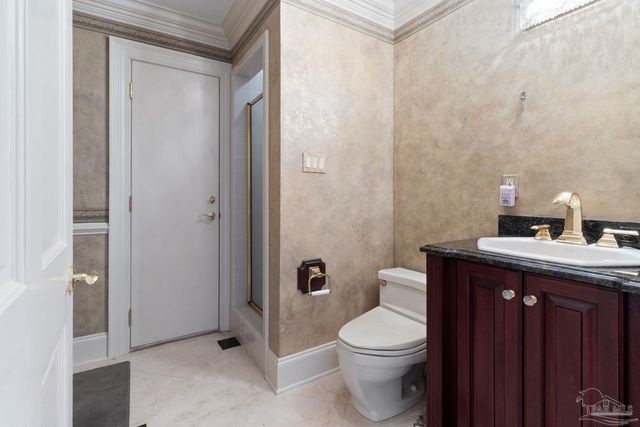 721 W Miracle Strip Pkwy, Mary Esther, FL 32569