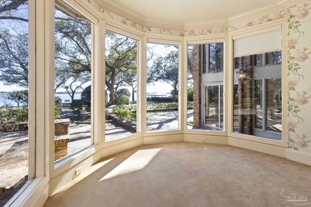 721 W Miracle Strip Pkwy, Mary Esther, FL 32569