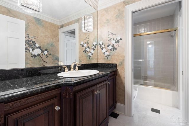 721 W Miracle Strip Pkwy, Mary Esther, FL 32569