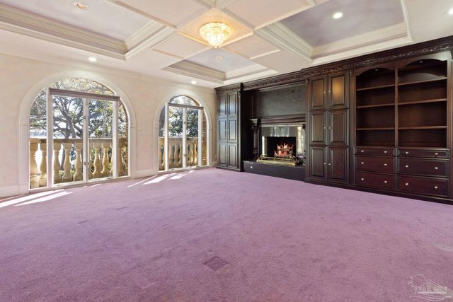 721 W Miracle Strip Pkwy, Mary Esther, FL 32569