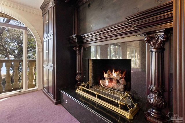 721 W Miracle Strip Pkwy, Mary Esther, FL 32569