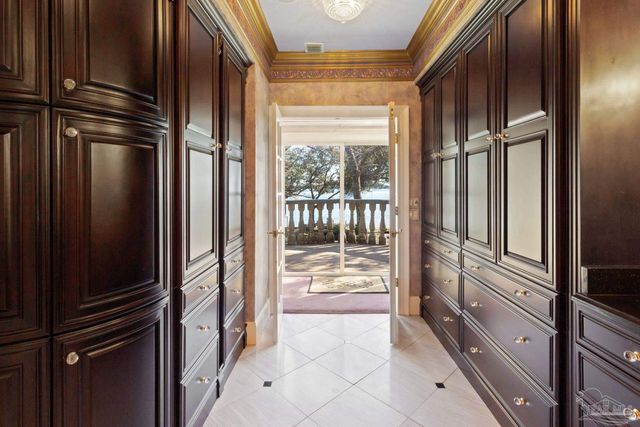 721 W Miracle Strip Pkwy, Mary Esther, FL 32569