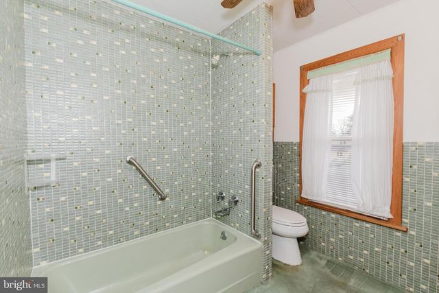 108 CONARD AVE, Collingswood, NJ 08108