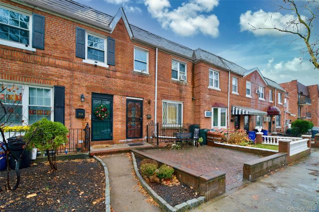 19-22 81 Street, East Elmhurst, NY 11370