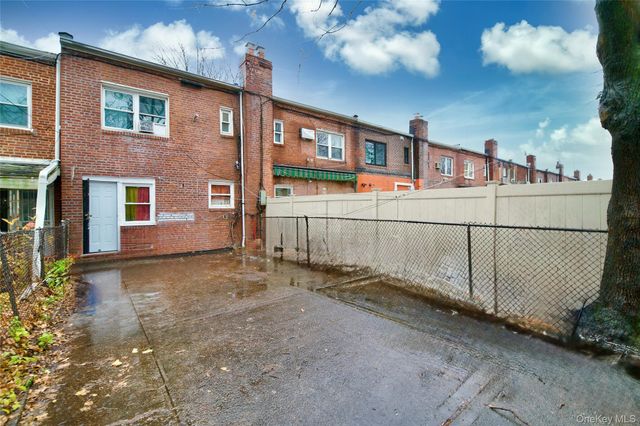 19-22 81 Street, East Elmhurst, NY 11370