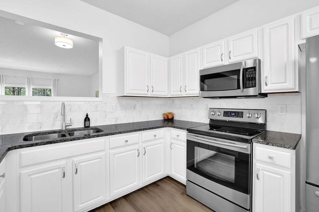215 Riverstone Commons Circle, Canton, GA 30114