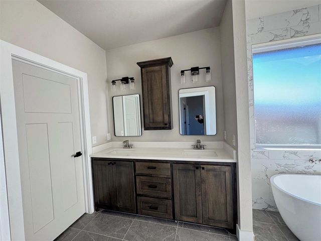 223 Blakely Ln, Fletcher, OK 73541