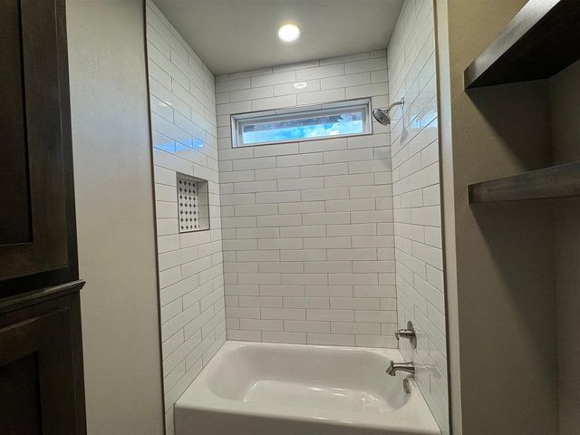 223 Blakely Ln, Fletcher, OK 73541