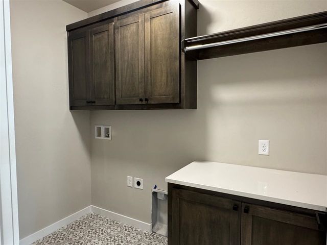 223 Blakely Ln, Fletcher, OK 73541