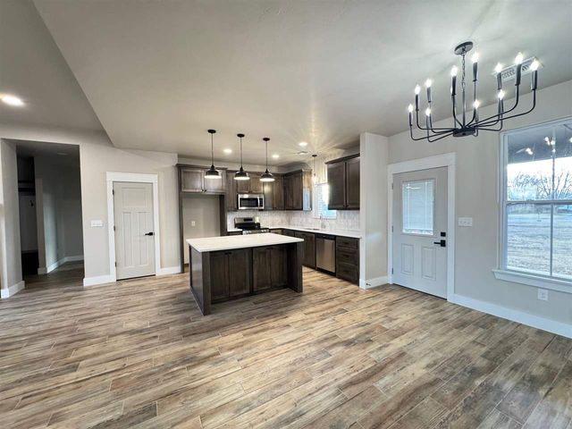 223 Blakely Ln, Fletcher, OK 73541