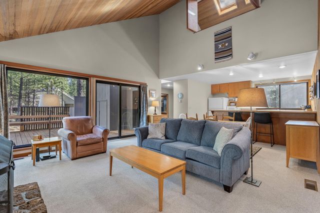 13668 Owls Clover RH 3, Black Butte Ranch, OR 97759