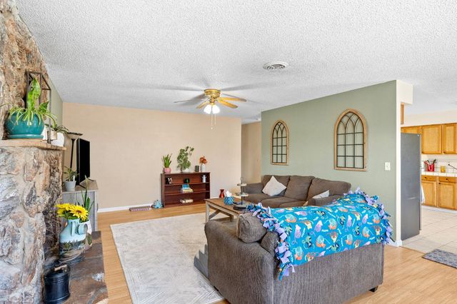 1724 Deborah Ln, Marysville, CA 95901