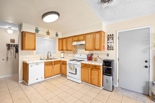 1724 Deborah Ln, Marysville, CA 95901