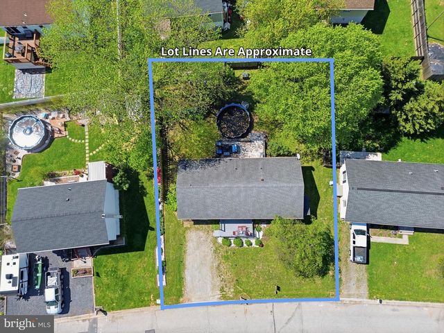34 BONNIEFIELD CIR, Gettysburg, PA 17325