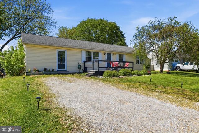 34 BONNIEFIELD CIR, Gettysburg, PA 17325