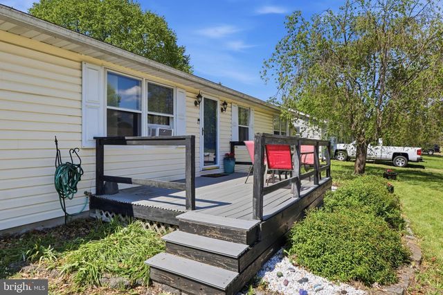 34 BONNIEFIELD CIR, Gettysburg, PA 17325