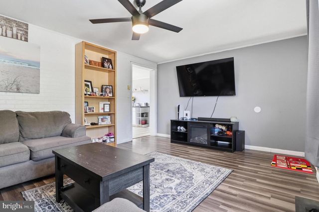 34 BONNIEFIELD CIR, Gettysburg, PA 17325