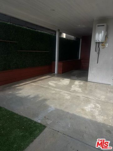 6813 Haywood Street, Tujunga (los Angeles), CA 91042
