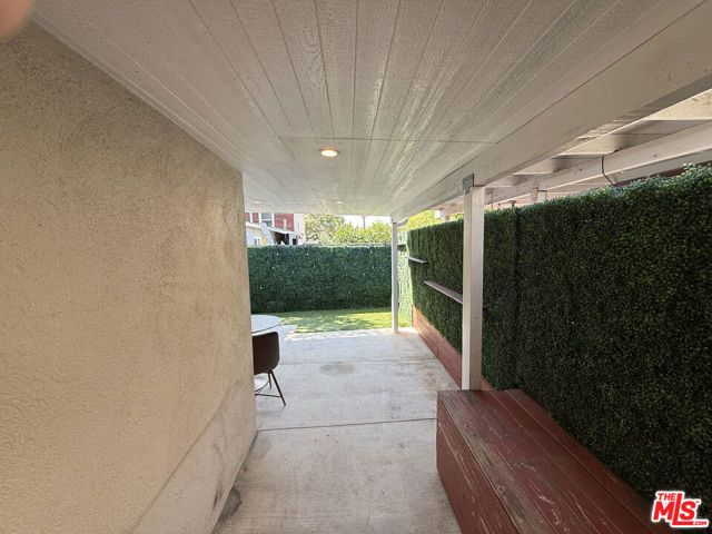 6813 Haywood Street, Tujunga (los Angeles), CA 91042