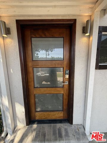 6813 Haywood Street, Tujunga (los Angeles), CA 91042