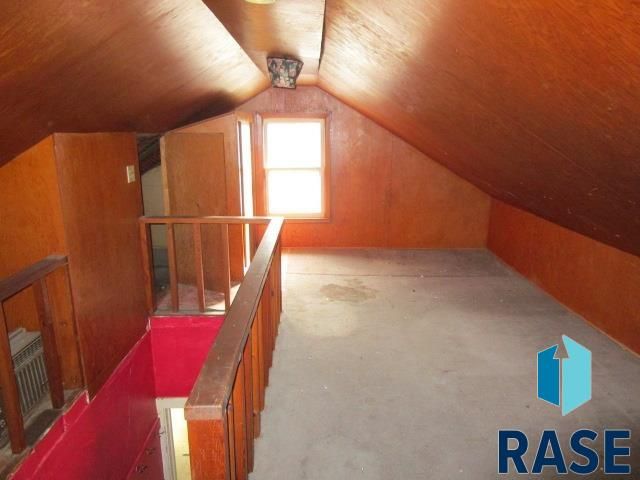 1506 S Cliff Ave Avenue, Sioux Falls, SD 57105