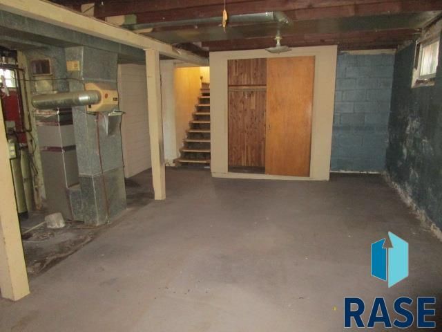 1506 S Cliff Ave Avenue, Sioux Falls, SD 57105