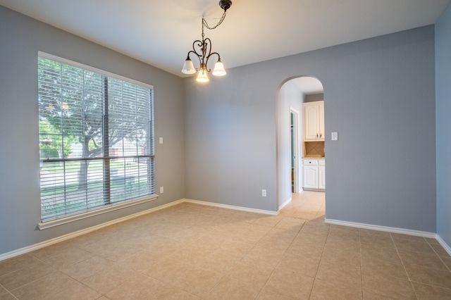 10137 Red Bluff Drive, Fort Worth, TX 76177