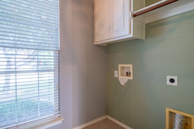 10137 Red Bluff Drive, Fort Worth, TX 76177