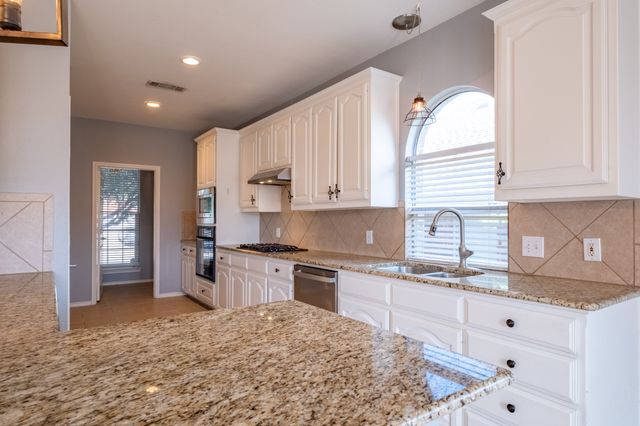 10137 Red Bluff Drive, Fort Worth, TX 76177
