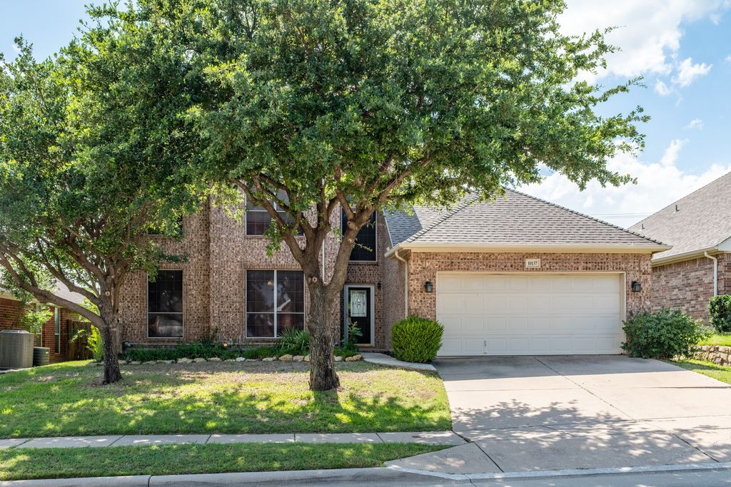 10137 Red Bluff Drive, Fort Worth, TX 76177