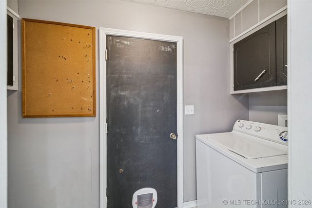 1120 Cottonwood Court, Pryor, OK 74361