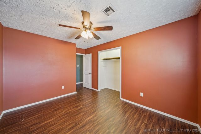 1120 Cottonwood Court, Pryor, OK 74361