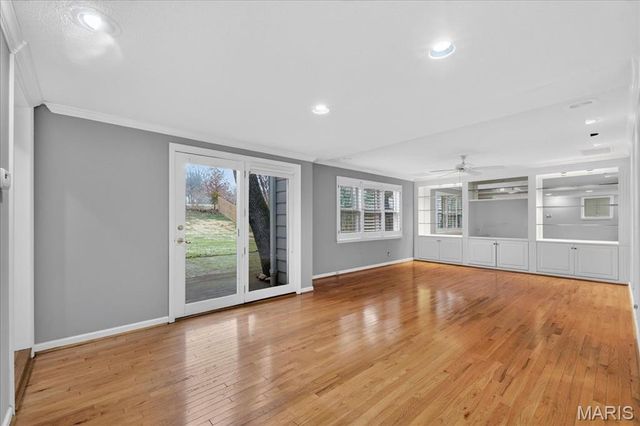 9553 Park Lane, Ladue, MO 63124