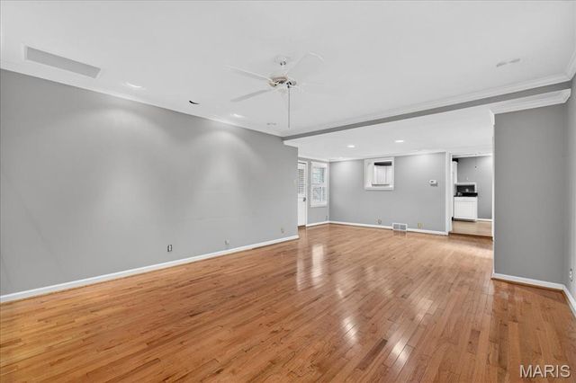 9553 Park Lane, Ladue, MO 63124