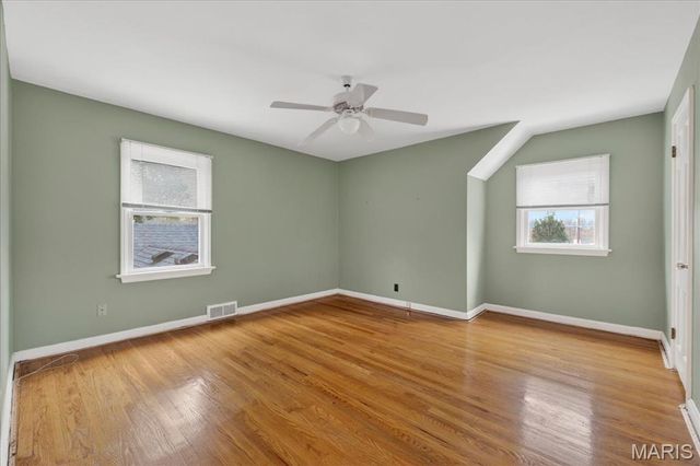 9553 Park Lane, Ladue, MO 63124